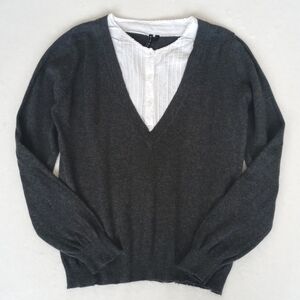 Effeci Women’s Gray V-Neck Long Sleeve Sweater w Built In White Button Up Top L